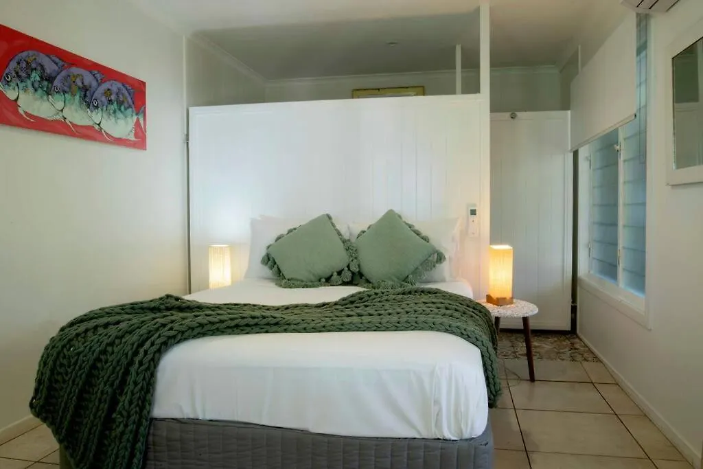 Alani - Absolute Beachfront - Sleeps Up To 10 Mission Beach