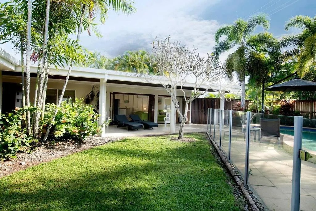 Alani - Absolute Beachfront - Sleeps Up To 10 Mission Beach